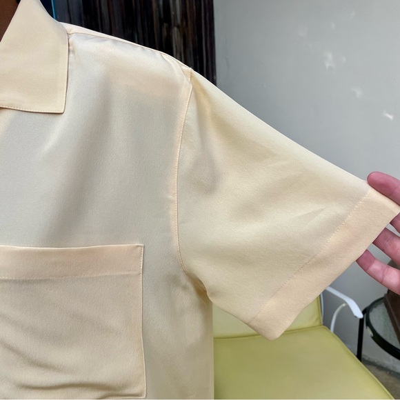VTG Jones New York Short Sleeved Button Up Blouse Oversized/Relaxed Yellow 10 - Picture 3 of 13